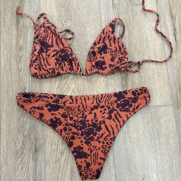 Skatie Animal Print Bikini Set - Picture 1 of 2